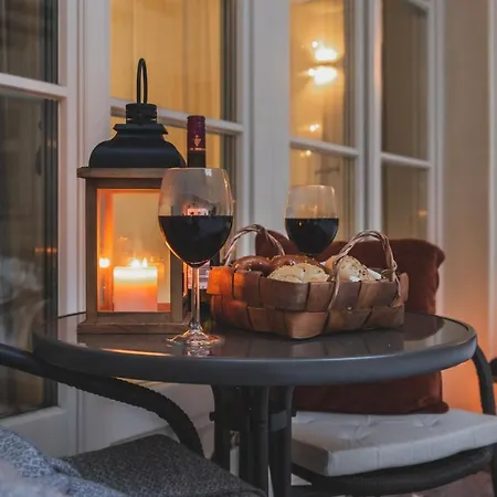Atrium - Old Town Luxury - By Upstairs * Cracóvia