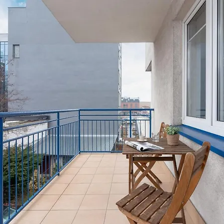 Apartment Office Dobrego Pasterza By Renters *
