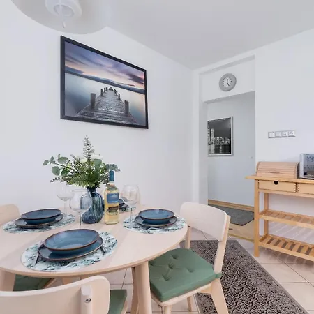 Office Dobrego Pasterza By Renters Krakow