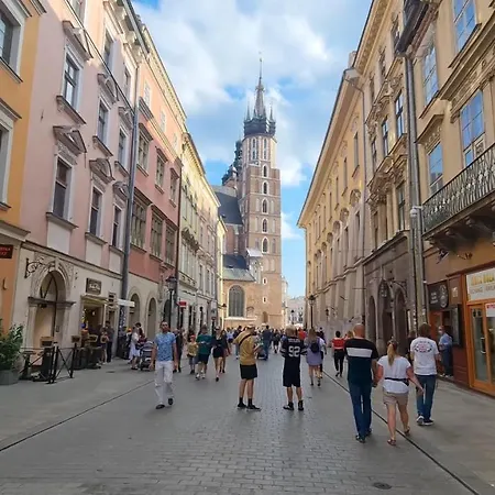 Nice In Old Town Center Apartment *