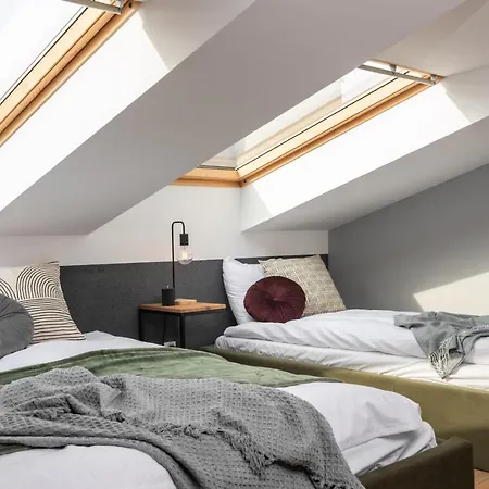 Apartman Felicjanek 15 - By Upstairs *