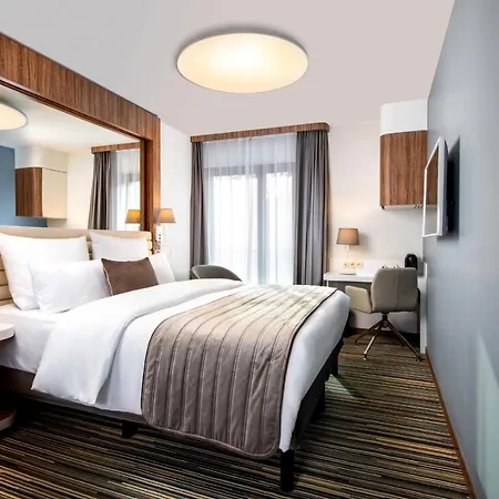 Metropolis Design Hotel