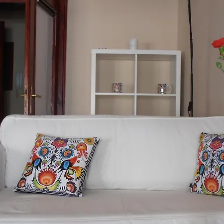 Folk Apartment *