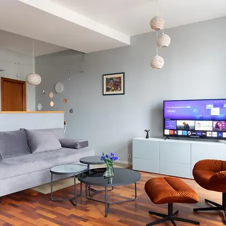 Rainbow 1 Premium Apartment