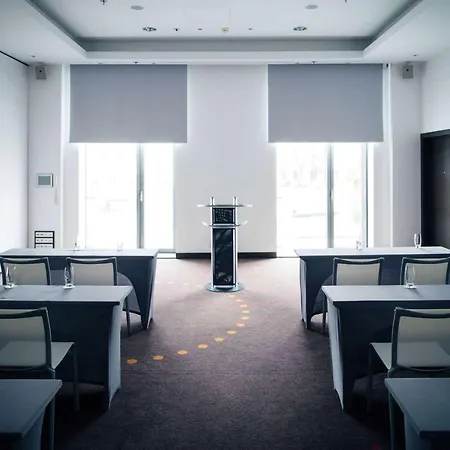 Vienna House By Wyndham Andel's Cracow Hotel 4*
