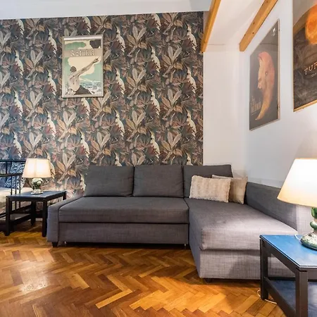 Apartment Opera