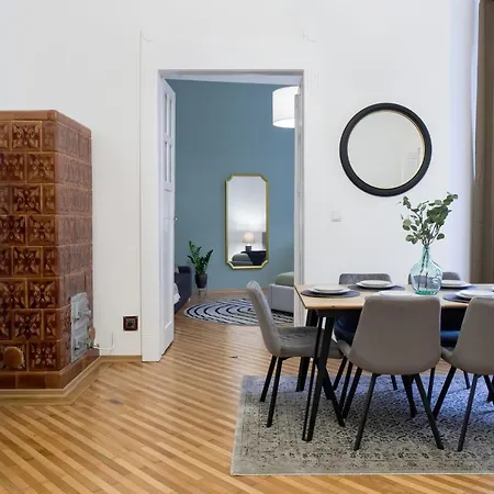 Wawelove Pilsudskiego - 3 Bedroom Apt. With Balcony And Free Parking! * Krakow