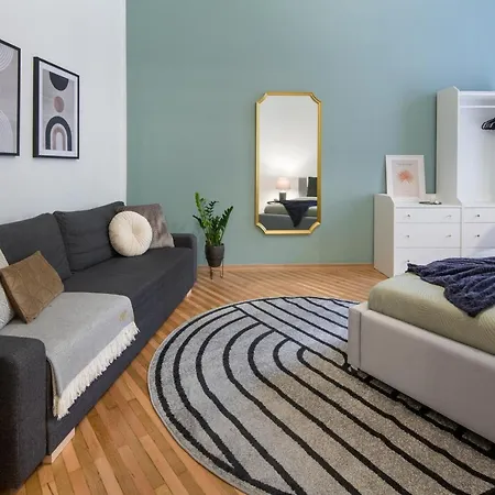 Wawelove Pilsudskiego - 3 Bedroom Apt. With Balcony And Free Parking! Apartment