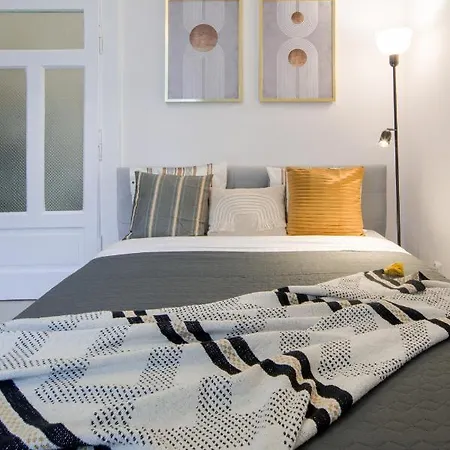 Wawelove Pilsudskiego - 3 Bedroom Apt. With Balcony And Free Parking! Krakow
