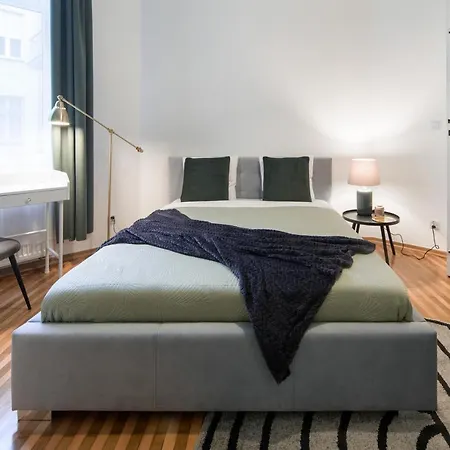 Wawelove Pilsudskiego - 3 Bedroom Apt. With Balcony And Free Parking! Apartment