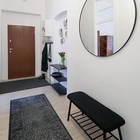 Apartment Wawelove Pilsudskiego - 3 Bedroom Apt. With Balcony And Free Parking! Krakow