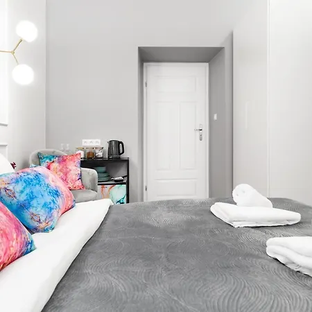 Househost Apartment: Sw.gertrudy 10/0.2 *