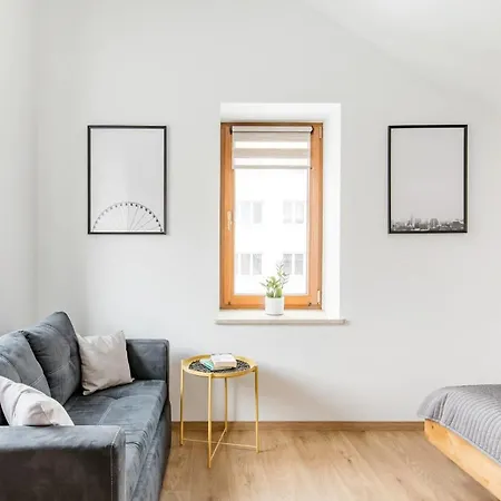 Apartment Neo Unique & Bright Apartments, Free Parking, 15min Old Town & Kazimierz - By Homelike *
