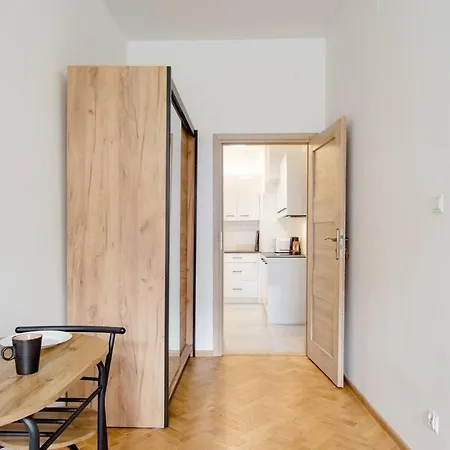 Nice In Old Town Center Apartment