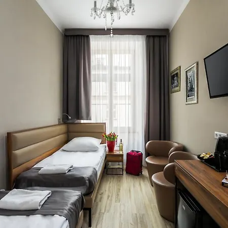 Apartment G12 *