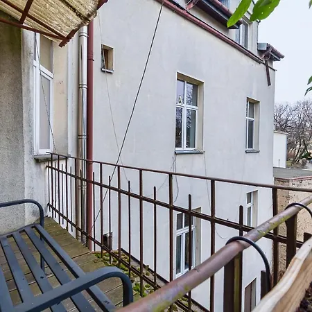 Przytulnie I Naturalnie — Balkon Apartment