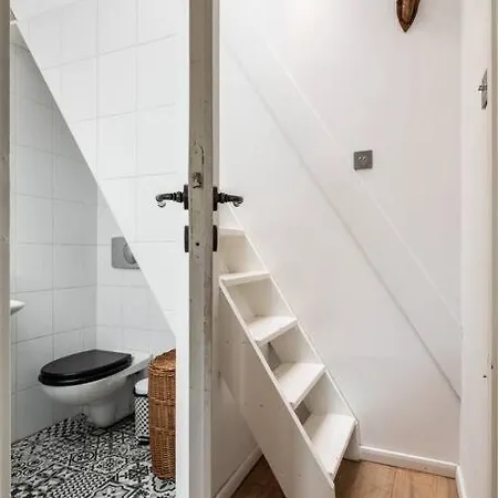 Apartment Artistic Flat With Entresol - 5' Market Square - By Upstairs