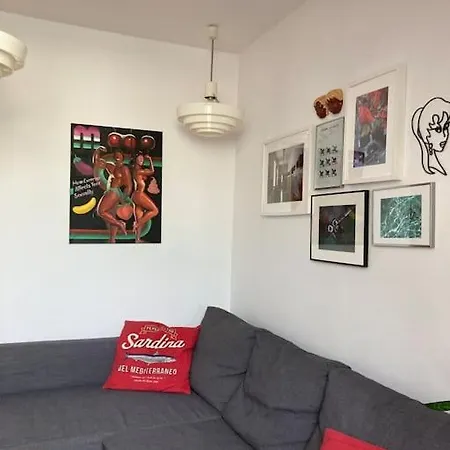 Apartment Artistic Flat With Entresol - 5' Market Square - By Upstairs Krakow