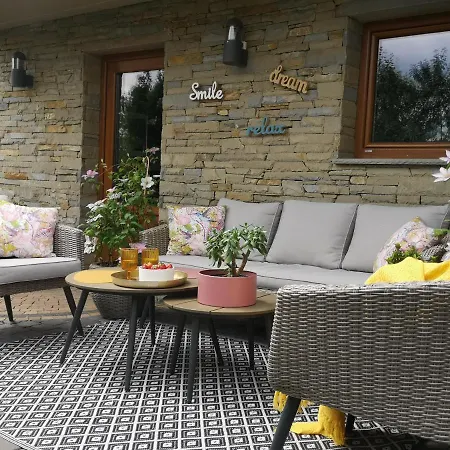 Glam Design - Beautiful, Comfortable And Cosy House With Garden, Free Parking And Wifi Villa