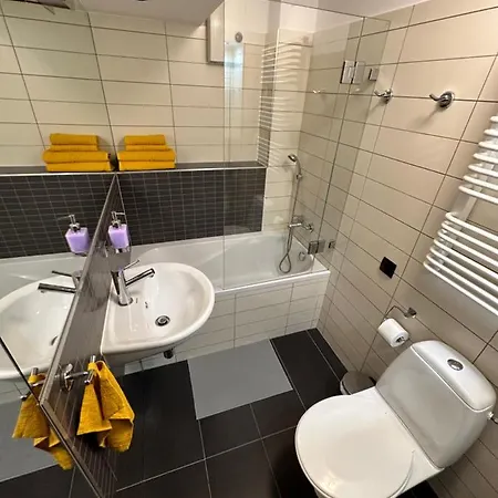 Apartment Plac Nowy 8 *