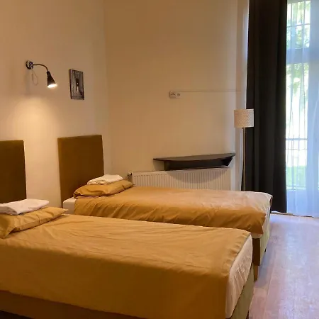Hello Hotel apartamentowy *