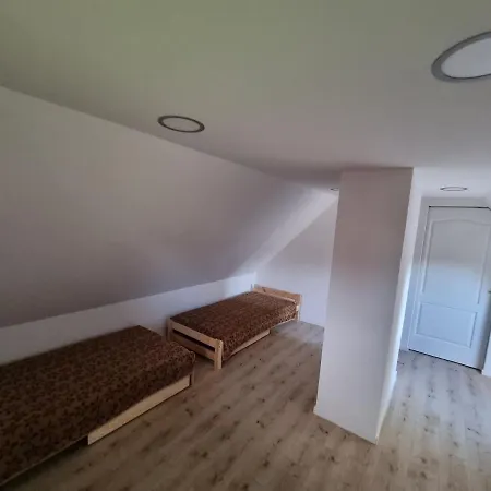 Willa Na Uboczu 3 2 Lazienki I Taras