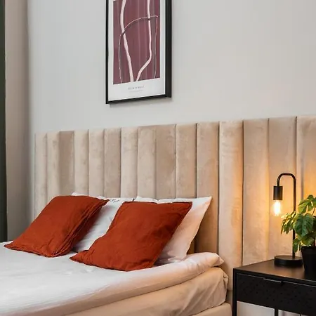Przestronny W Centrum Krakowa - 12 Osob - By Upstairs Apartment Krakow