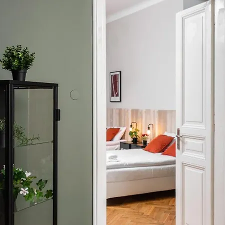 Apartment Przestronny W Centrum Krakowa - 12 Osob - By Upstairs