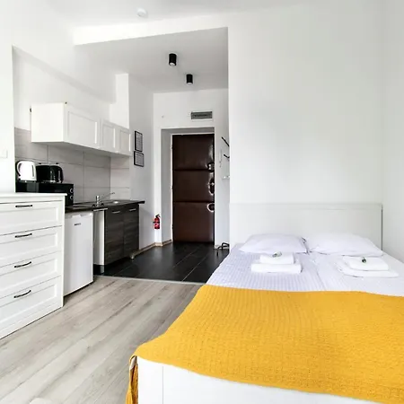 Classic Pilsudskiego Street Apartment Krakau