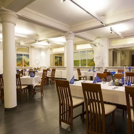 Santorini Hotel 3*