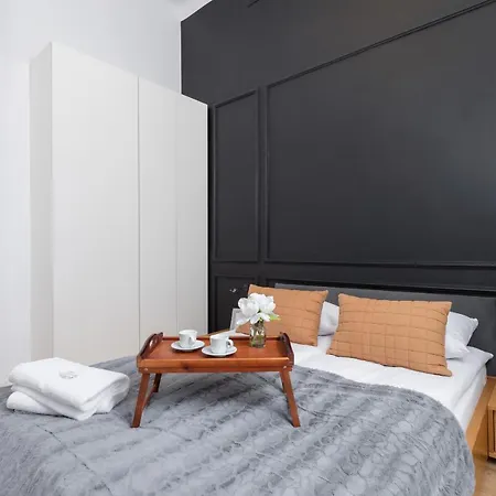 Apartment With Mezzanine - Arianska 14 By Renters