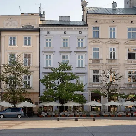 Heart Of The City Market Square Cracow By Renters Apartment *