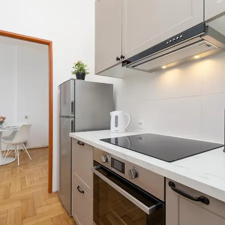 Heart Of The City Market Square Cracow By Renters Apartment *