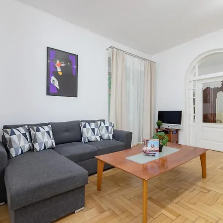 Heart Of The City Market Square Cracow By Renters Apartment Krakow