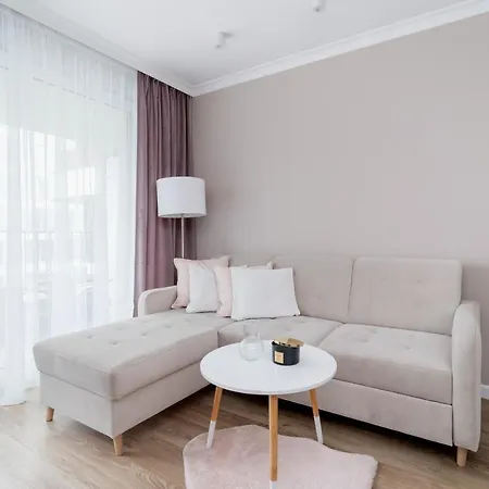 Modern Suitable For Remote Work With Balcony & Parking By Renters * Krakow