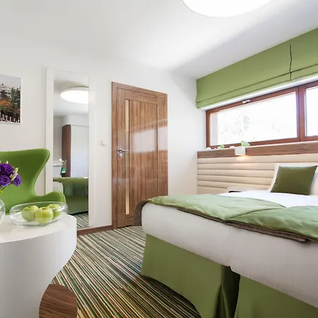 Metropolis Design 4*