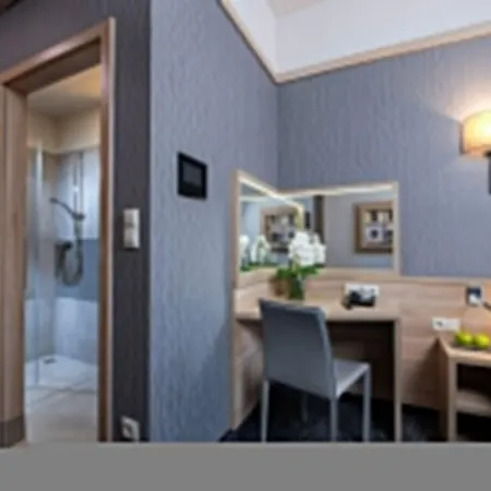 Hotel Leonardo Boutique Old Town 3*