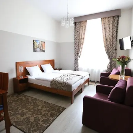 Aparthotel Garden Palace 3*