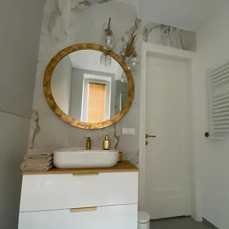 Comfort Garden View Apartment Krakow