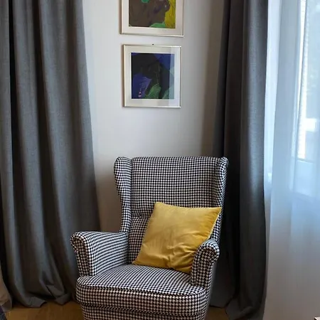 Comfort Garden View Apartment *