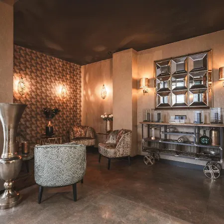 Art Luxury Hotel