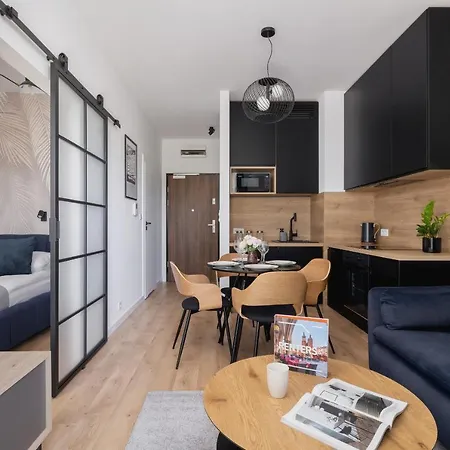Beautiful Steam Park With Parking Old Town Cracow By Renters Appartement
