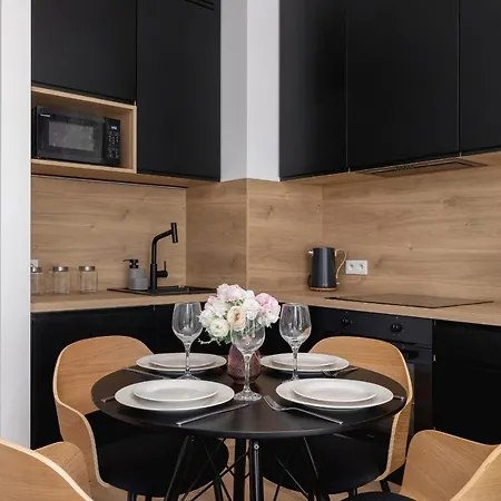 Beautiful Steam Park With Parking Old Town Cracow By Renters Appartement Cracovie