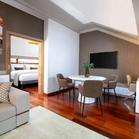 Hotel Metropolis Design