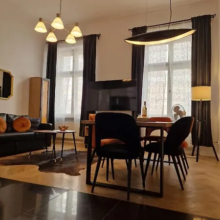 Appartement Golden Pearl - Main Square, 100 Sqm, 4 *