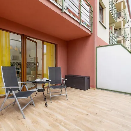Apartment Mondrian Cracow - 2 Bedroom For Office By Renters Krakow