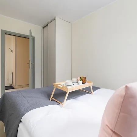Apartment Mondrian Cracow - 2 Bedroom For Office By Renters Krakow