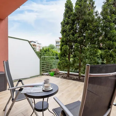 Apartment Mondrian Cracow - 2 Bedroom For Office By Renters