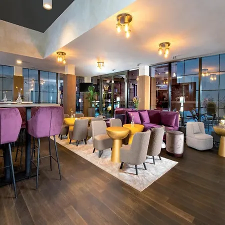 Hotel Leonardo Boutique Old Town 3*