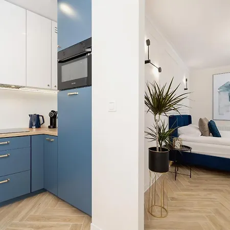 Apartment Elegant Szpakowa 10 With 2 Parking Spaces & Terrace By Renters *